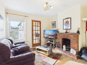 Sitting Room- click for photo gallery